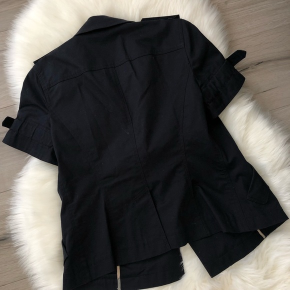 ❌SOLD❌ BURBERRY (Rare) Short-sleeved Double-breasted Top - Picture 2 of 7